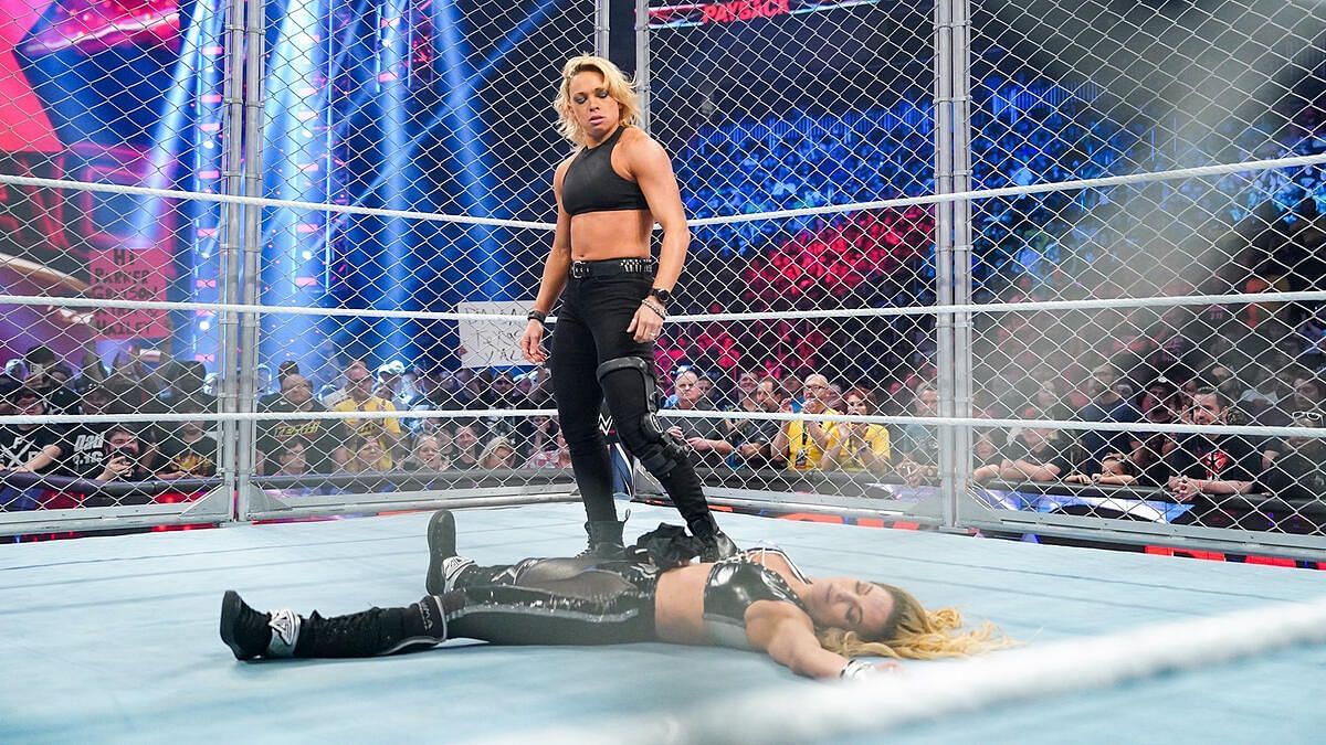 Things are looking tough for Zoey (image via WWE)