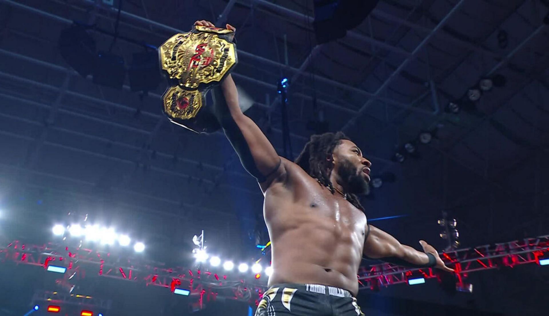ट्रिक विलियम्स चैंपियनशिप के साथ सेलिब्रेट करते हुए (Photo: WWE.com)