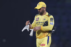 "5 second mein ho gaya tha unka" - CSK youngster's hilarious quip on MS Dhoni's advice to him amid IPL 2025