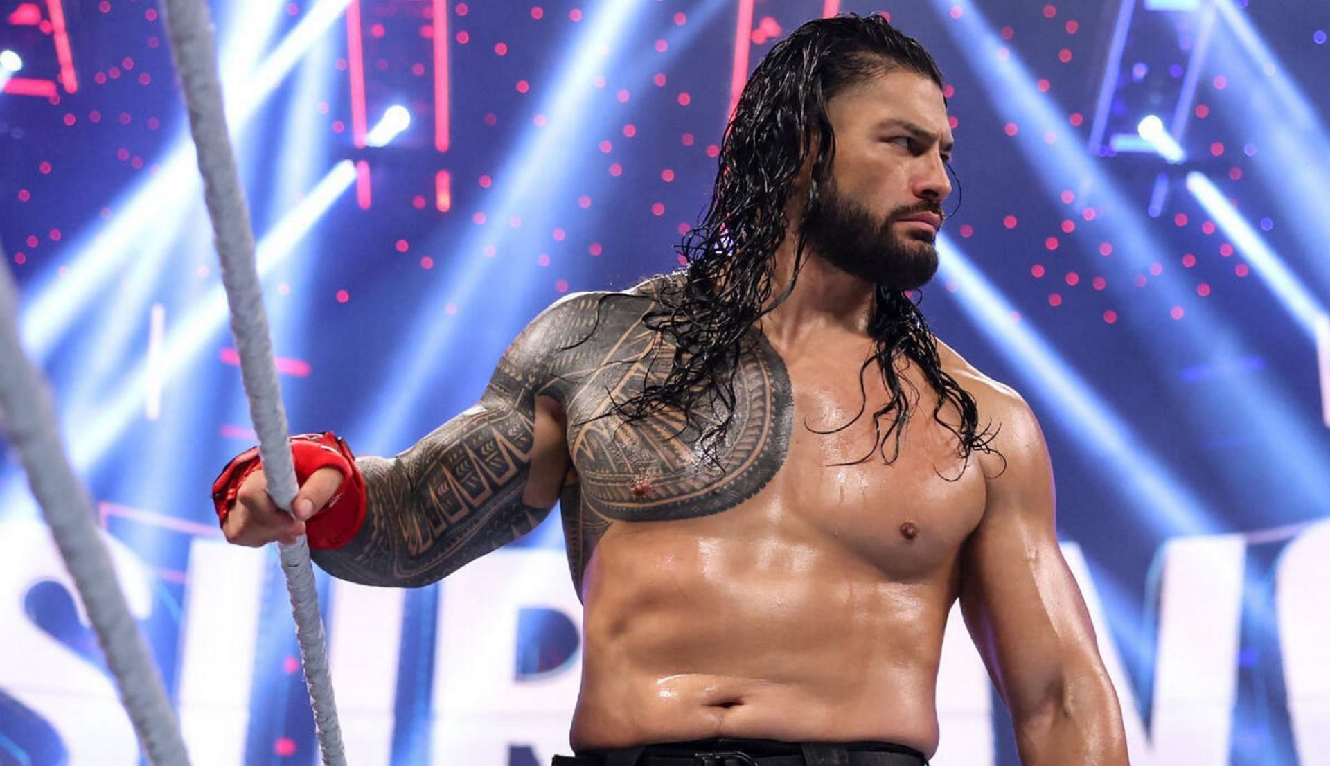 रिंग में रोमन रेंस (Photo: WWE.com)