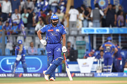 Rohit Sharma & Mumbai Indians squad reach Chandigarh hotel ahead of IPL 2025 Eliminator [Watch]
