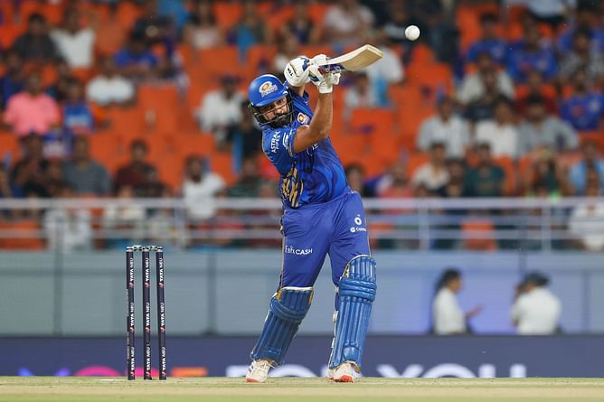 रोहित शर्मा का बड़ा कारनामा, IPL में पूरा किया खास तिहरा शतक; जबरदस्त रिकॉर्ड बनाने वाले पहले भारतीय