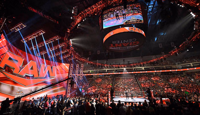 WWE Raw के लिए दो धमाकेदार मैचों का हुआ ऐलान, जीतने वाला स्टार Money in the Bank के लिए कटा सकता है टिकट