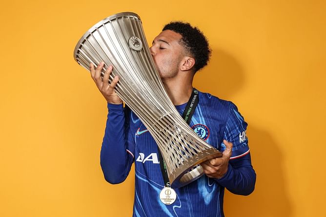 Chelsea set condition for Jadon Sancho to make £25 million permanent move from Manchester United - Reports