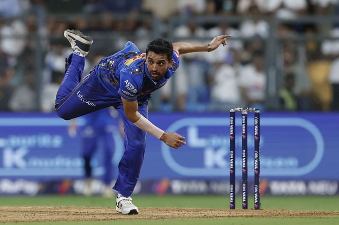 Is Deepak Chahar playing today's IPL 2025 Eliminator match between GT and MI?