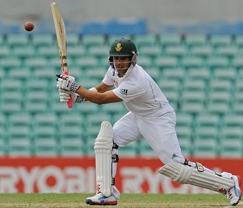 JP Duminy suffered an Achilles tendon injury while warming down kicking a rugby ball after the end of play on Friday JP Duminy suffered an Achilles tendon injury while warming down kicking a rugby ball after the end of play on Friday