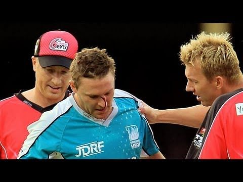 Video: Brett Lee's brutal delivery injures Brendon McCullum - Great sportsmanship follows!