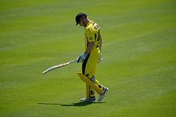Shaun Marsh admonished for wearing non-compliant helmet